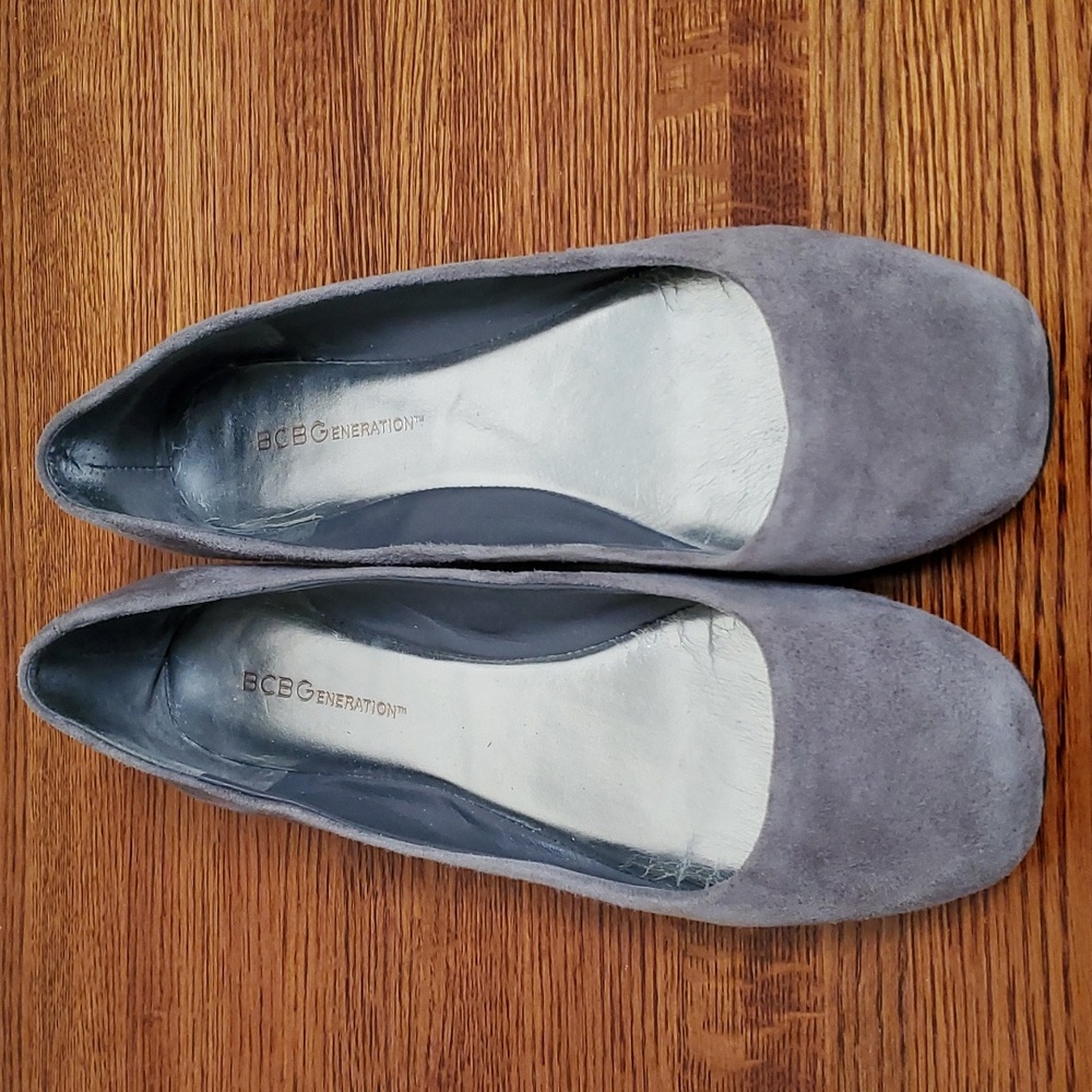 BCBGENERATION "Maryanna" Gray Suede Flats